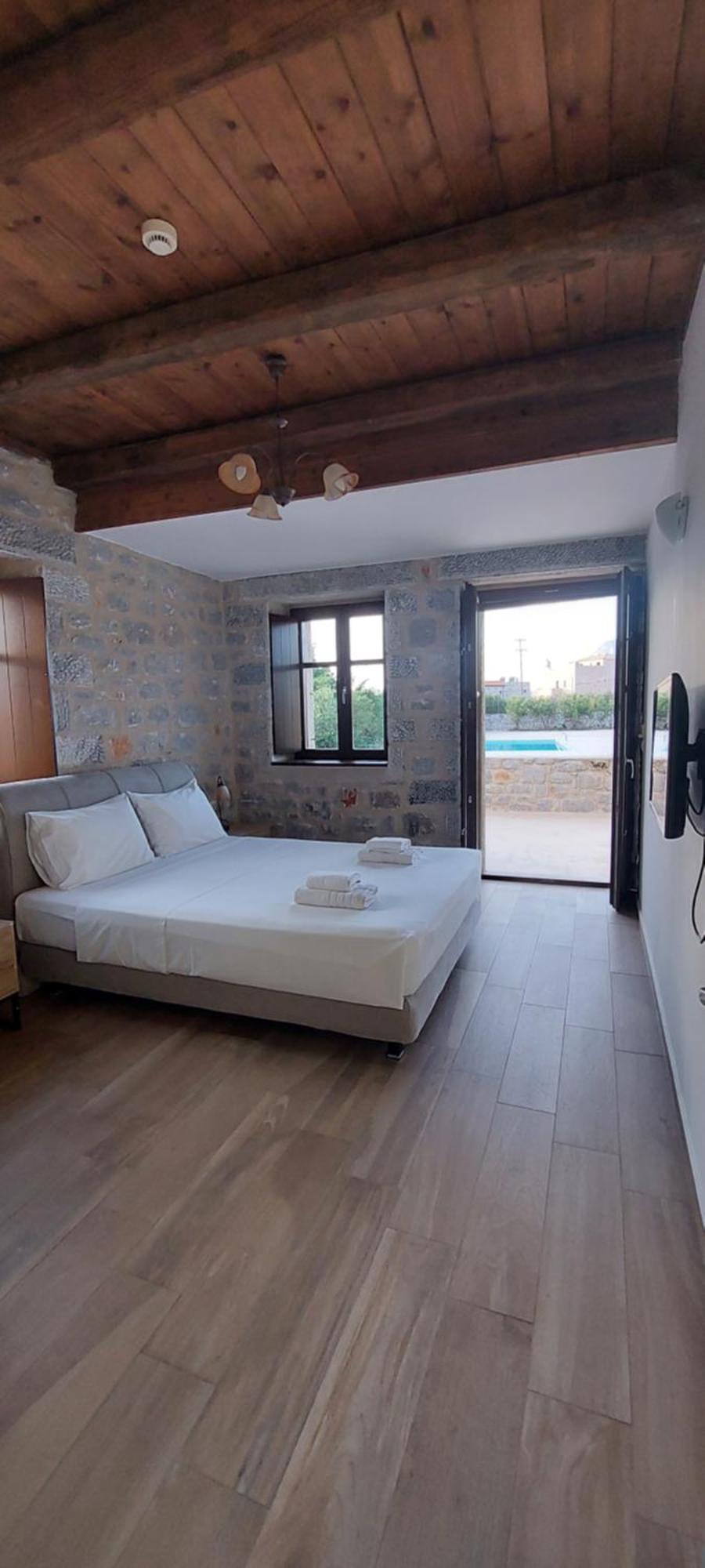 Koukouri Suites Areopoli Exterior foto