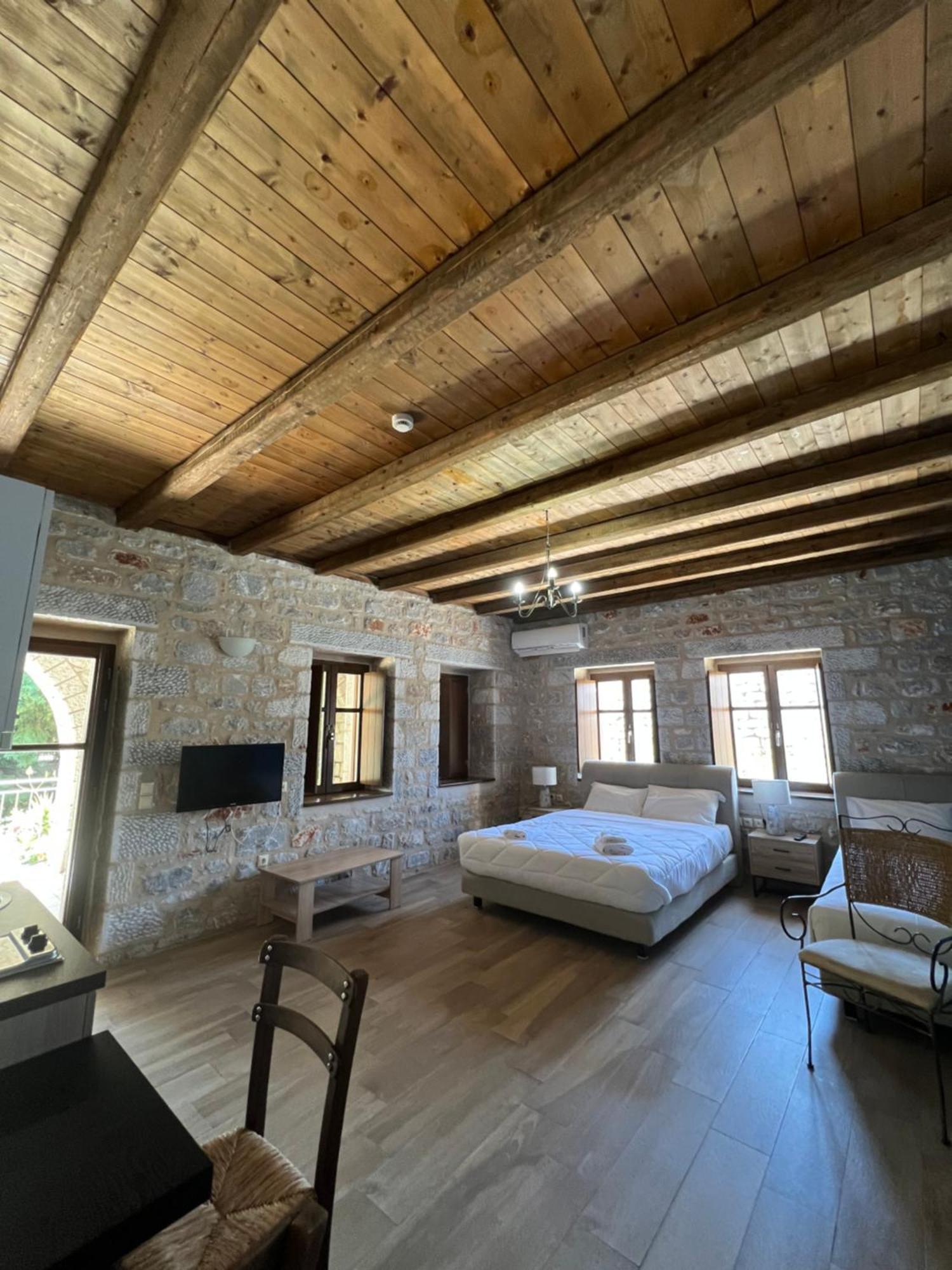 Koukouri Suites Areopoli Exterior foto